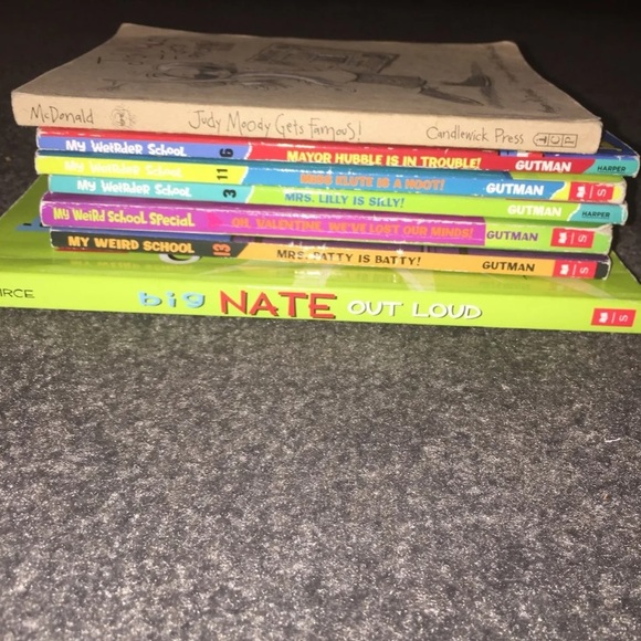 Kids Chapter Books - Picture 2 of 10